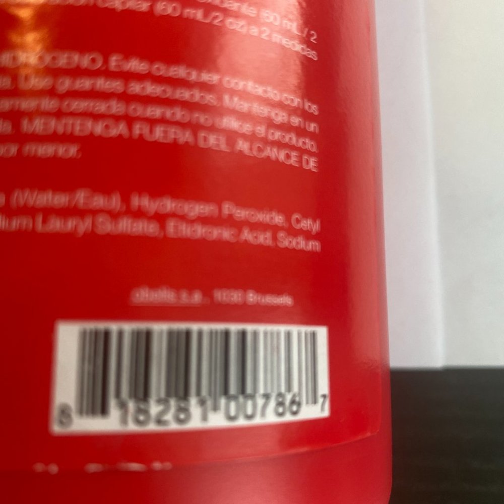 Oligo Calura Developer 30 Volume 33.8 Oz. - Picture 4 of 4